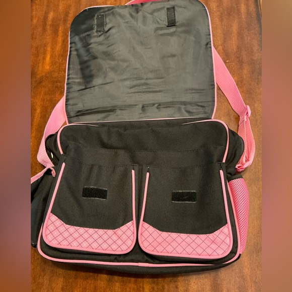 Hello Kitty Crossbody Messenger Large Bookbag Bag - Picture 4 of 6